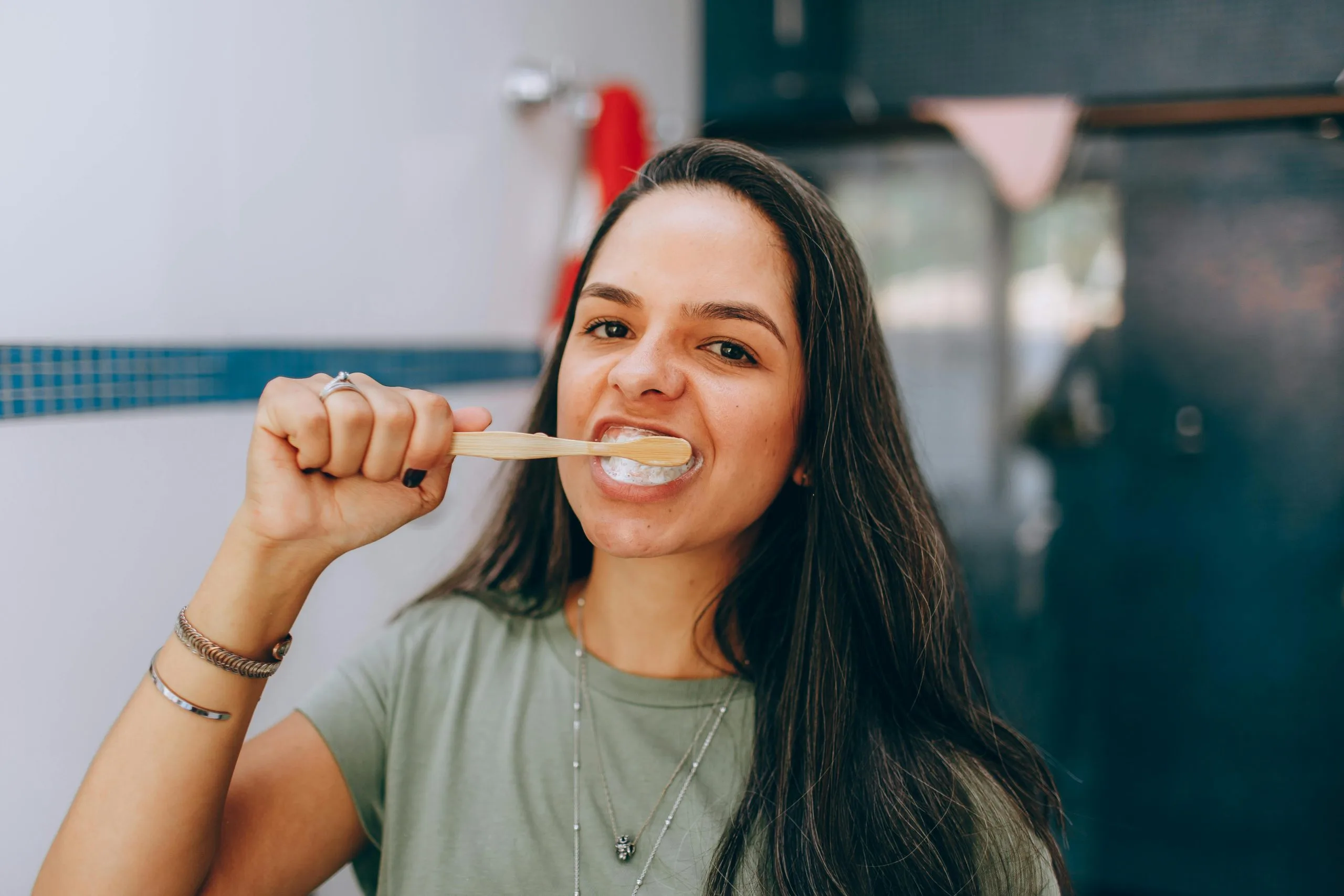 Do You Brush Your Teeth After Whitening Strips? Banner